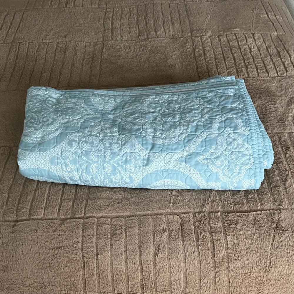 F/Q, The Big One, Quilted Bedding - Picture 2 of 5